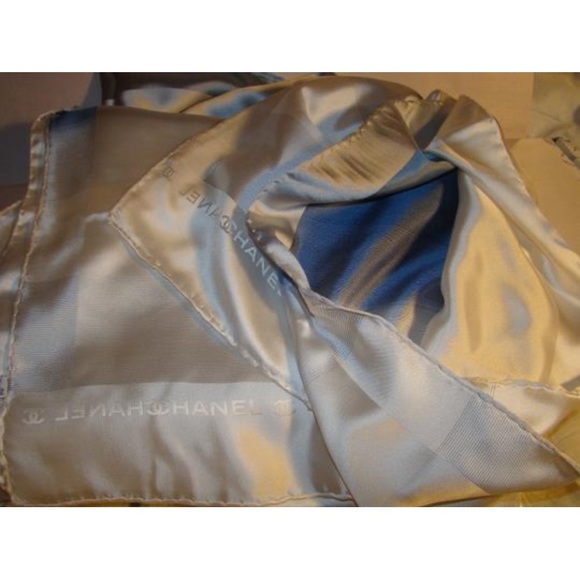 CHANEL white/blue silk ombré evening wrap/scarf - Picture 6 of 12